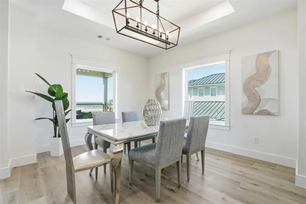 18 Blue Heron Circle Jamaica Beach, TX 77554