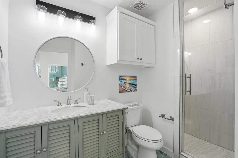 18 Blue Heron Circle Jamaica Beach, TX 77554