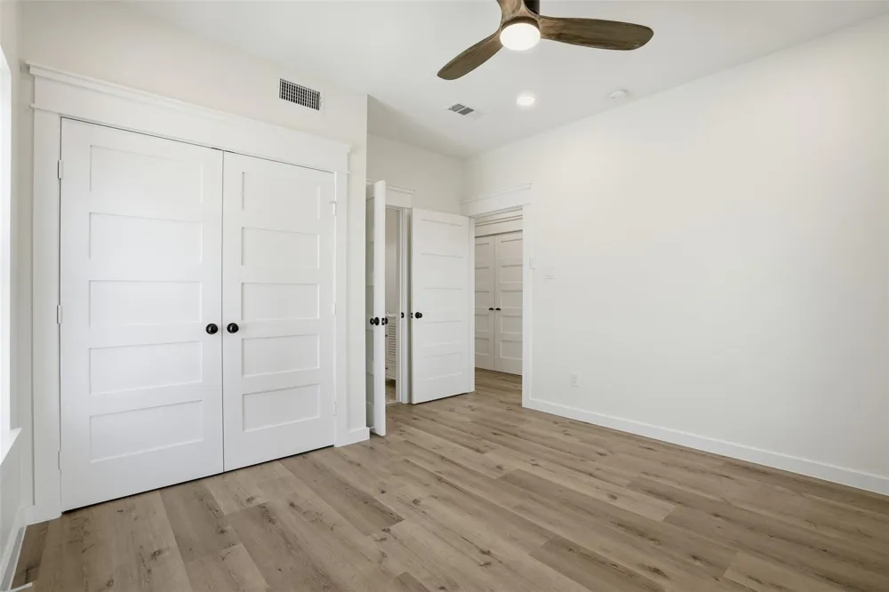 18 Blue Heron Circle Jamaica Beach, TX 77554