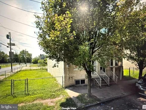 838 ROMANA GONZALEZ STREET
