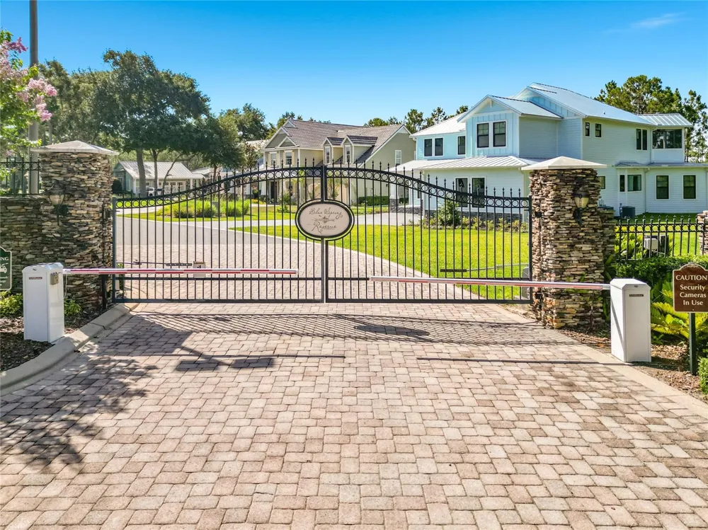 466 LONG AND WINDING ROAD Howey In The Hills, FL 34737
