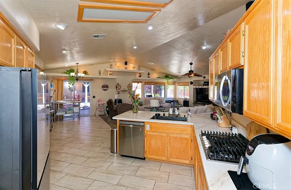 12776 Skyline Ranch Apple Valley, CA 92308