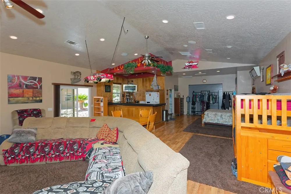 12776 Skyline Ranch Apple Valley, CA 92308