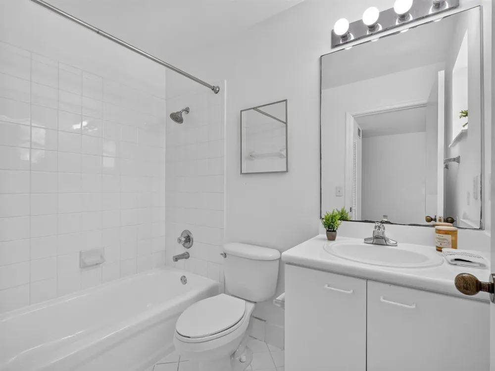2391 Pasadena Way Weston, FL 33327
