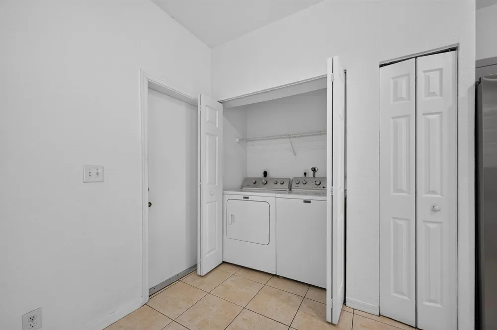 2391 Pasadena Way Weston, FL 33327