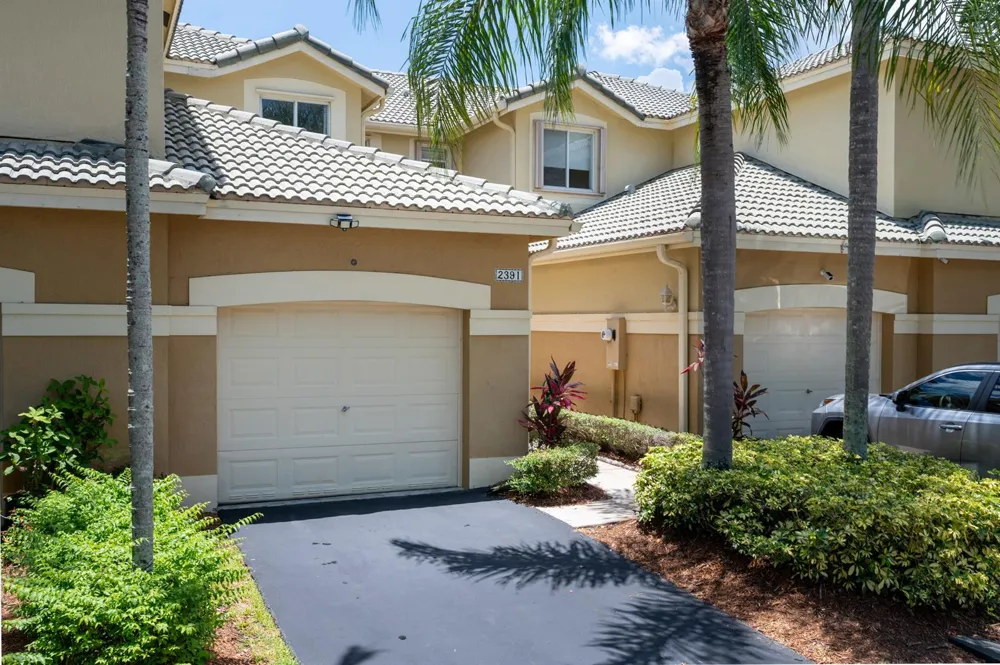 2391 Pasadena Way Weston, FL 33327