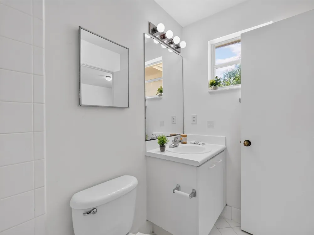 2391 Pasadena Way Weston, FL 33327