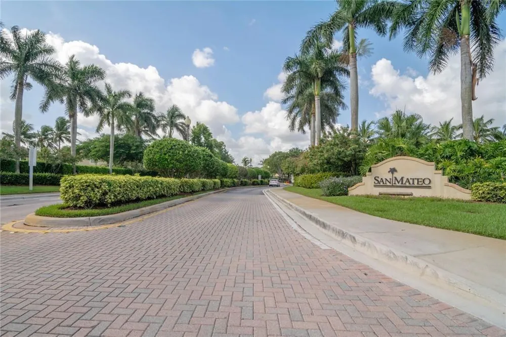 2391 Pasadena Way Weston, FL 33327