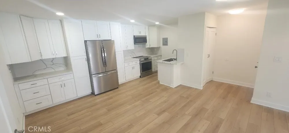 2511 W Sunflower Avenue #J7 Santa Ana, CA 92704