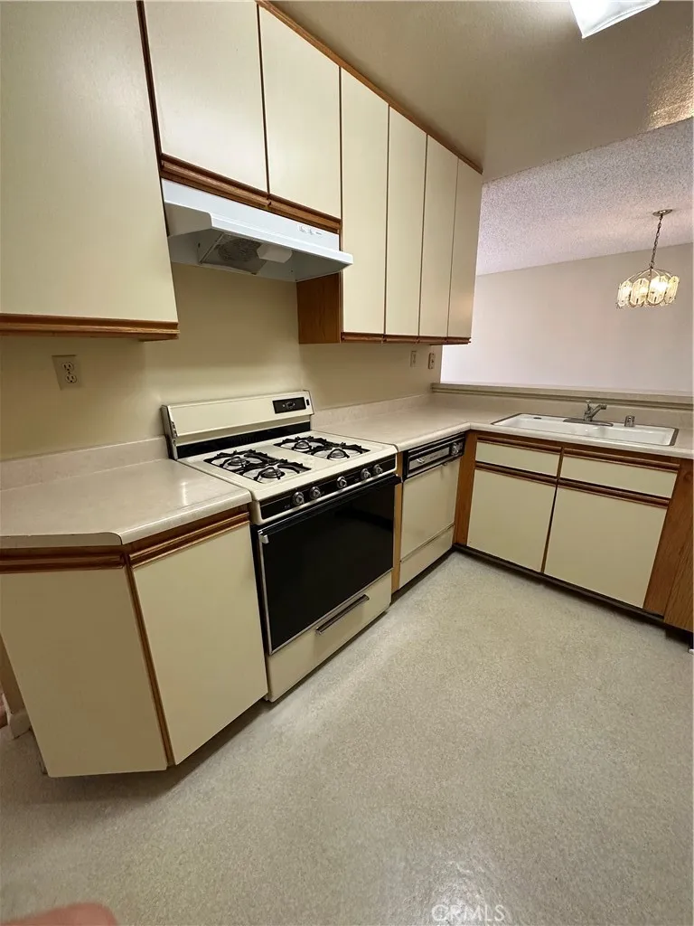 420 Milford Street Glendale, CA 91203