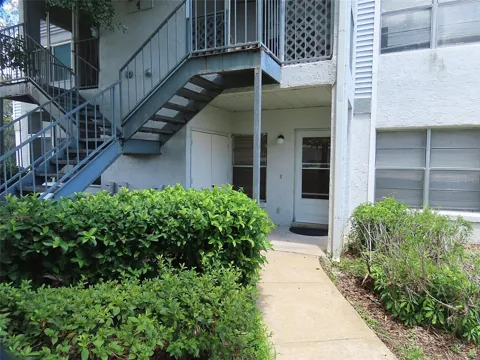 104 NORTHLAKE DRIVE #104
