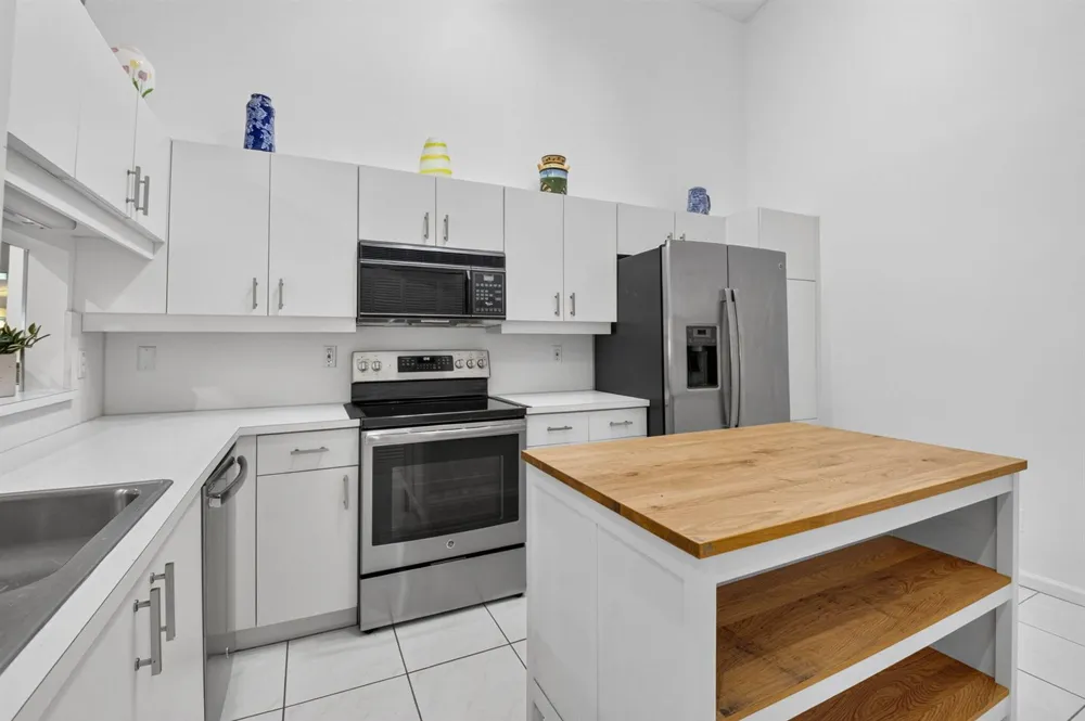 10039 53rd Way S #2303 Boynton Beach, FL 33437