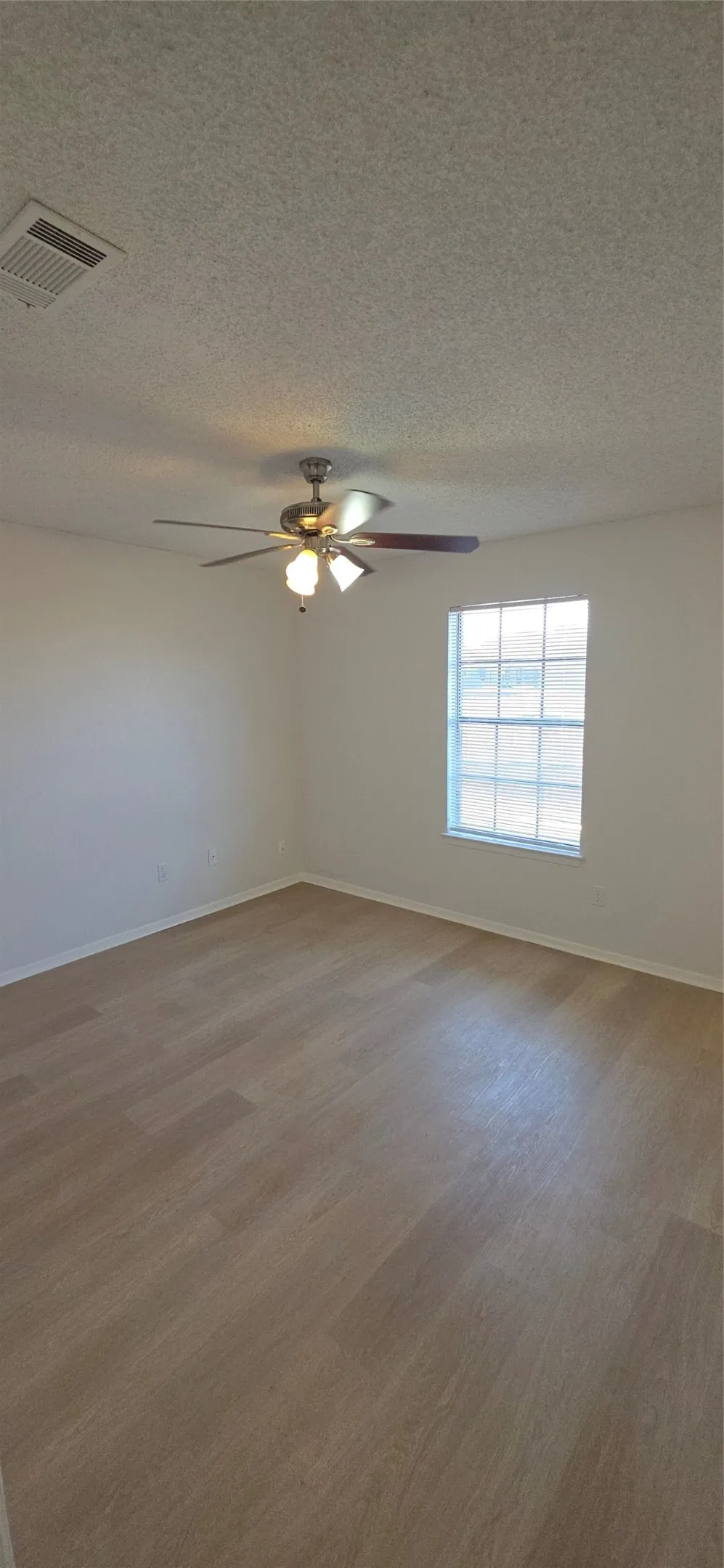 233 Vista Way #235 Benbrook, TX 76126