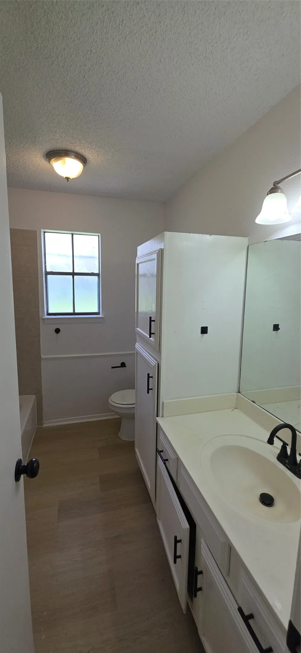 233 Vista Way #235 Benbrook, TX 76126