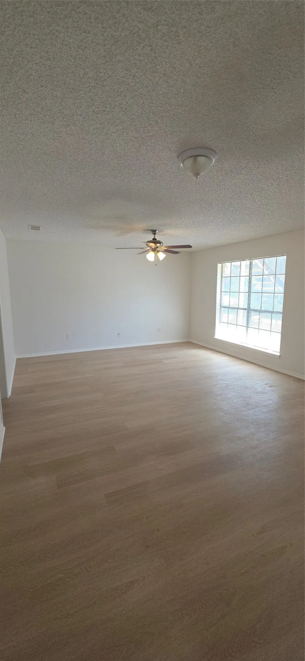 233 Vista Way #235 Benbrook, TX 76126