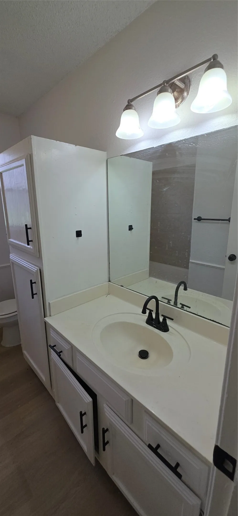 233 Vista Way #235 Benbrook, TX 76126