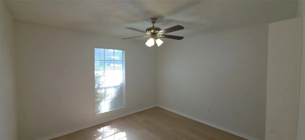 233 Vista Way #235 Benbrook, TX 76126
