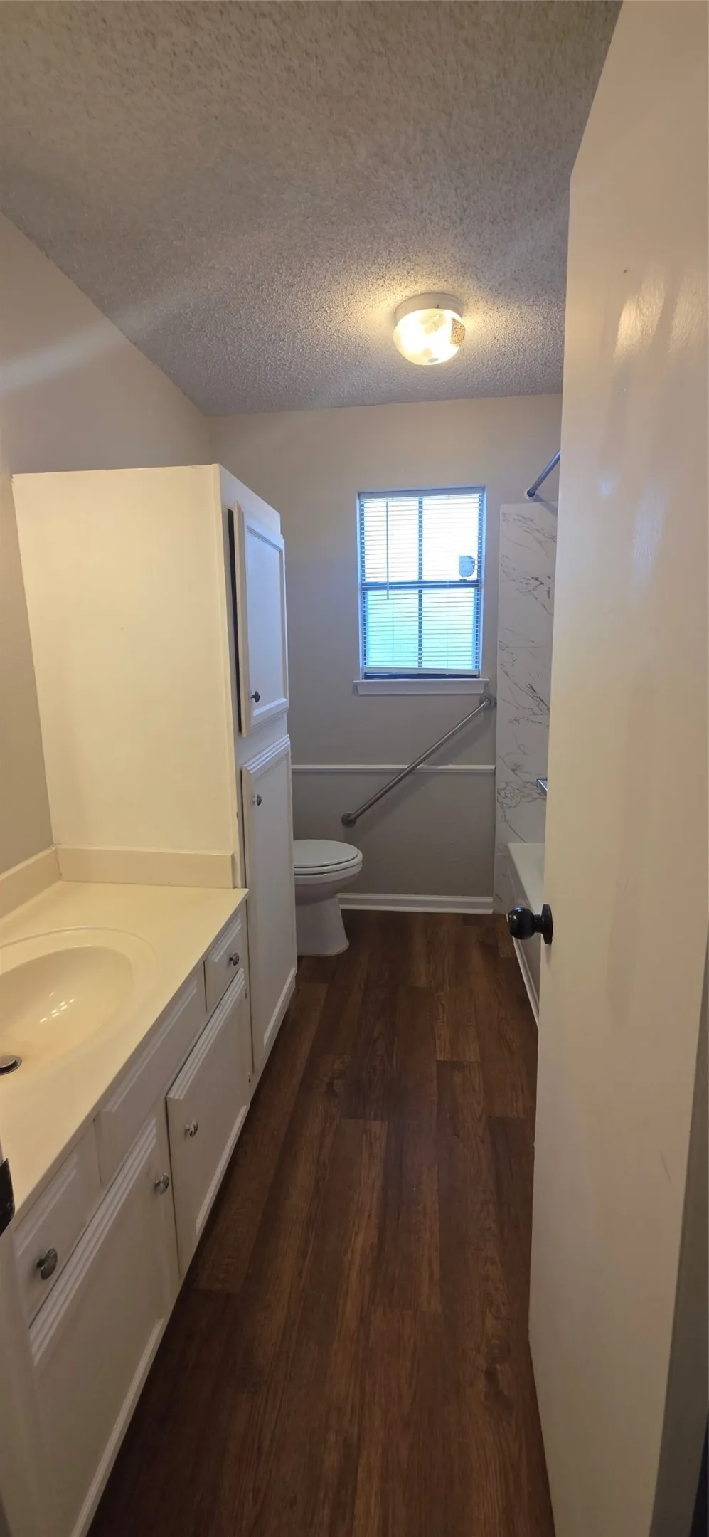 233 Vista Way #235 Benbrook, TX 76126