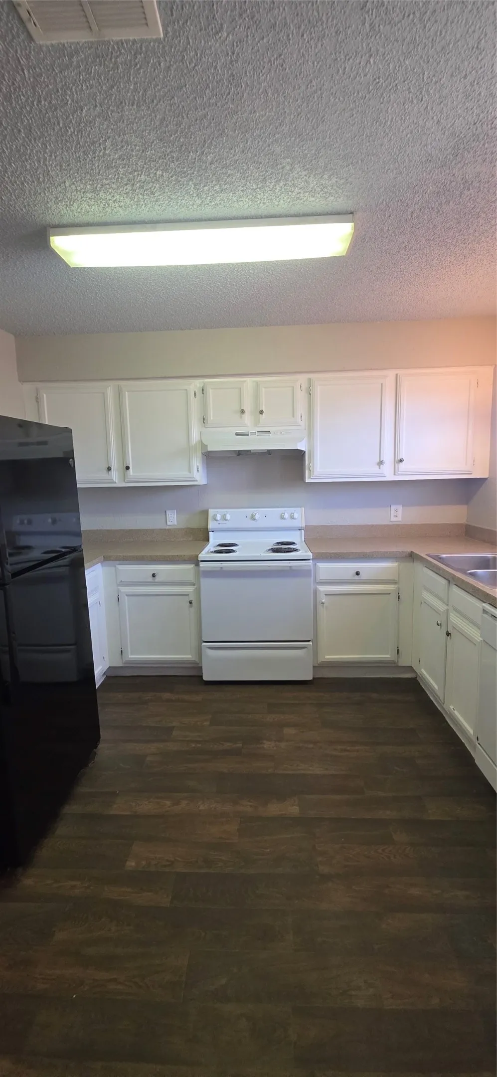 233 Vista Way #235 Benbrook, TX 76126