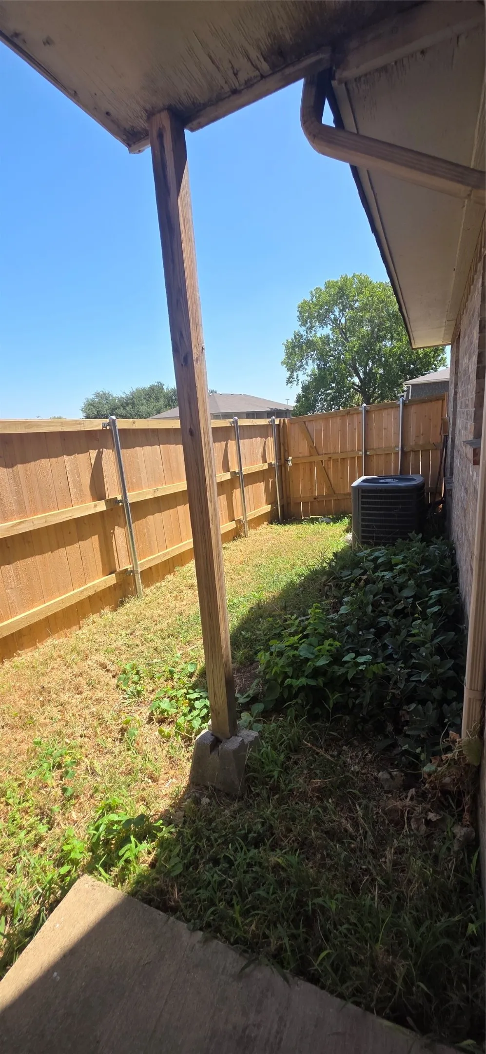 233 Vista Way #235 Benbrook, TX 76126