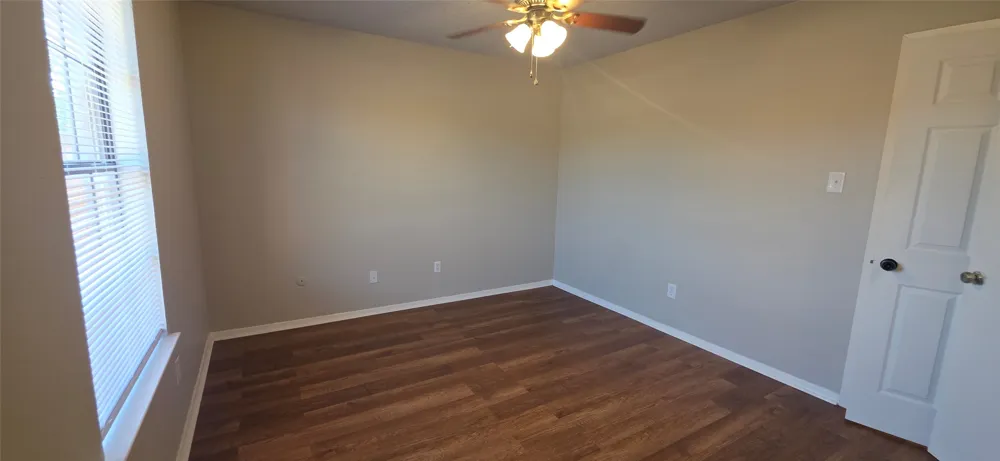 233 Vista Way #235 Benbrook, TX 76126