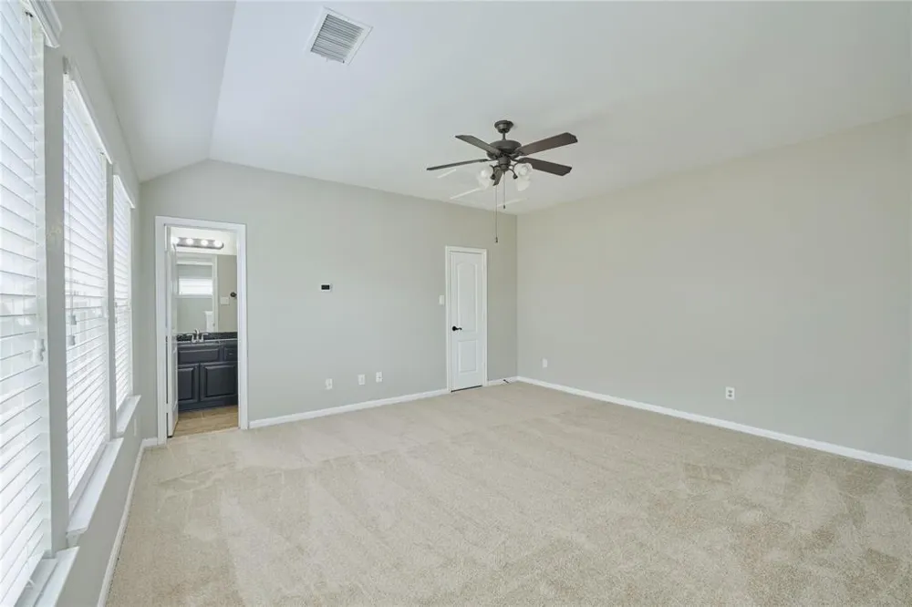 6531 Hunters Creek Lane Baytown, TX 77521