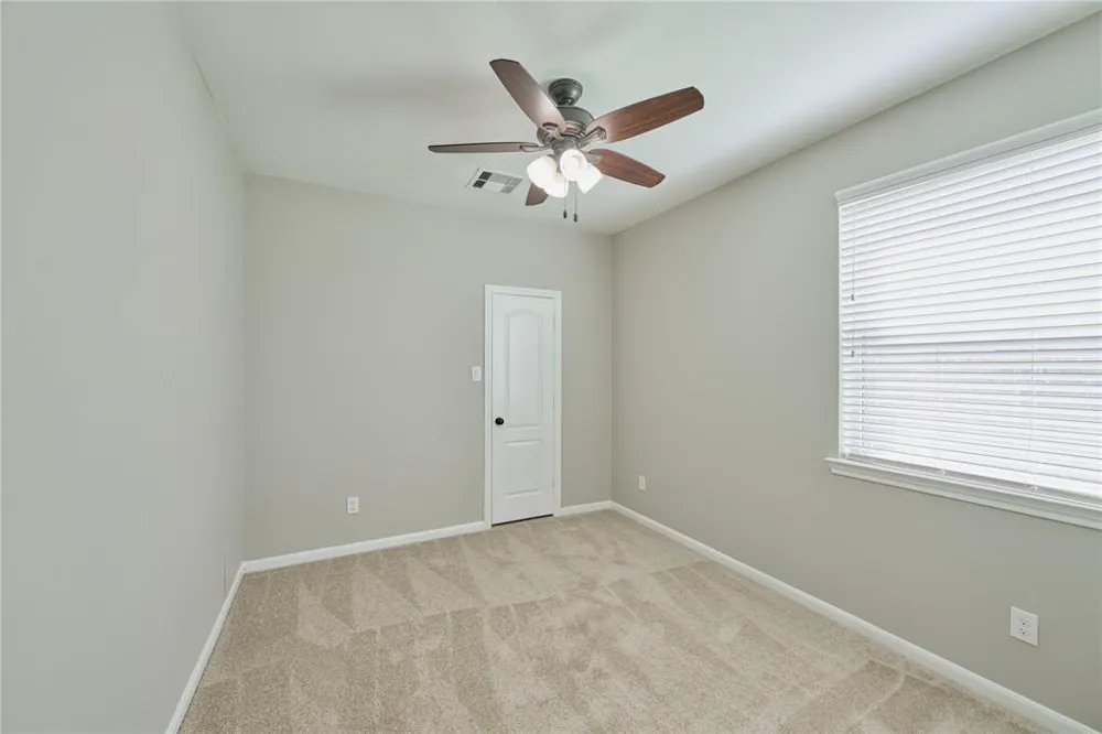 6531 Hunters Creek Lane Baytown, TX 77521