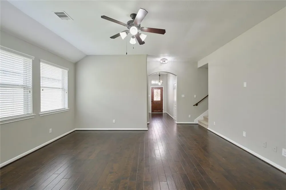 6531 Hunters Creek Lane Baytown, TX 77521
