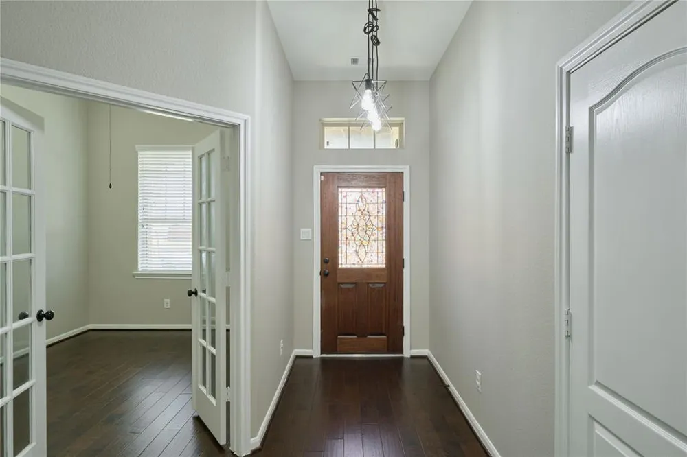 6531 Hunters Creek Lane Baytown, TX 77521