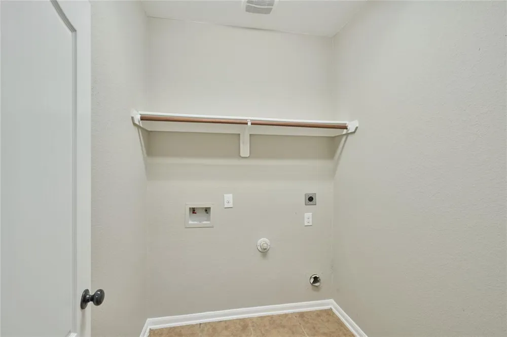 6531 Hunters Creek Lane Baytown, TX 77521