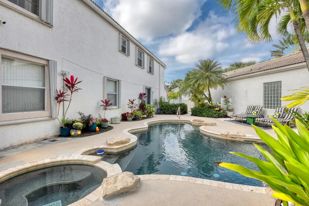 2070 Chagall Circle West Palm Beach, FL 33409