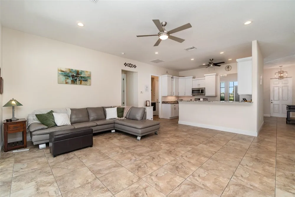 3137 SE 8TH AVENUE Cape Coral, FL 33904