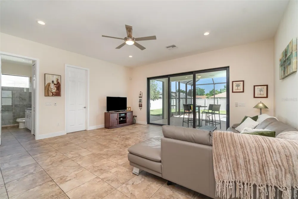 3137 SE 8TH AVENUE Cape Coral, FL 33904