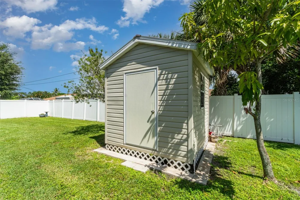 3137 SE 8TH AVENUE Cape Coral, FL 33904