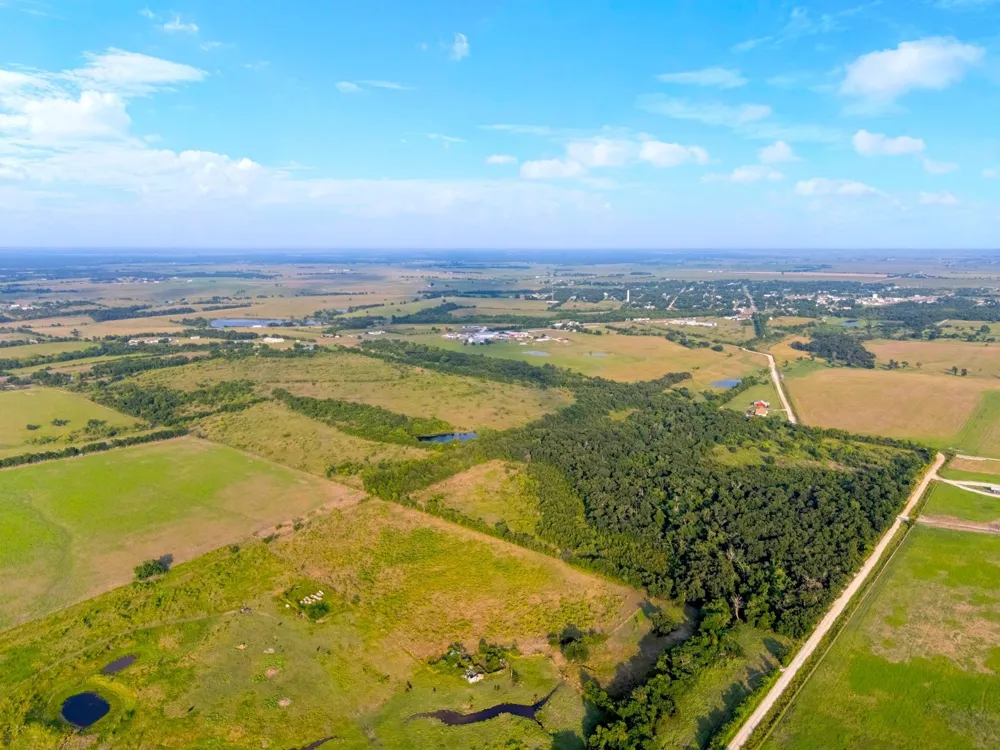 3005 US Highway 77 Lott, TX 76656