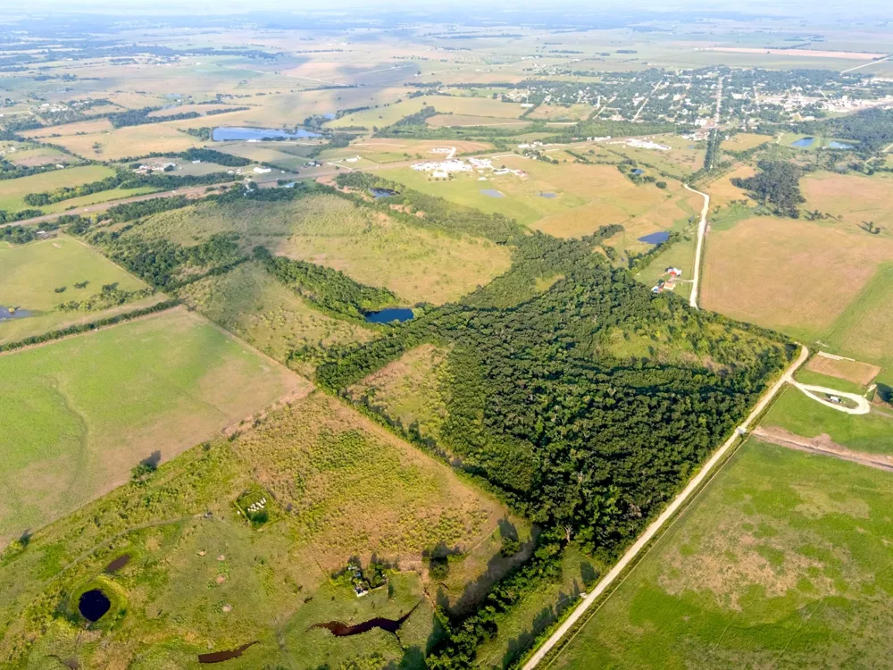 3005 US Highway 77 Lott, TX 76656