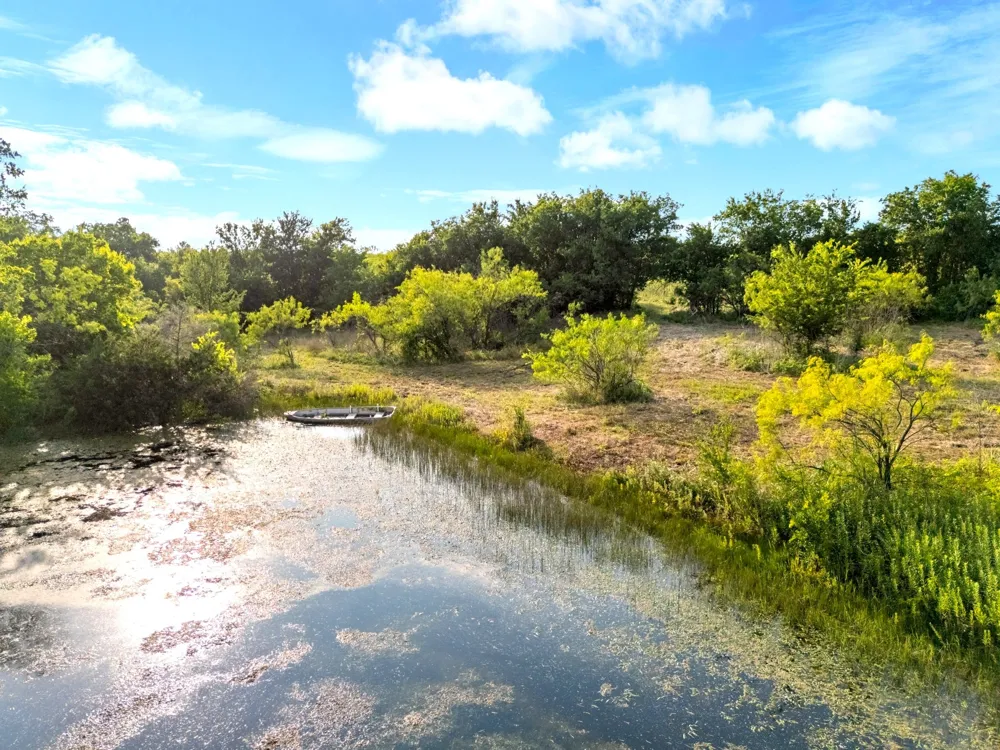3005 US Highway 77 Lott, TX 76656