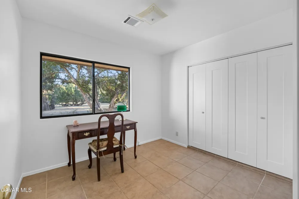 33201 Barber Road Agua Dulce, CA 91390