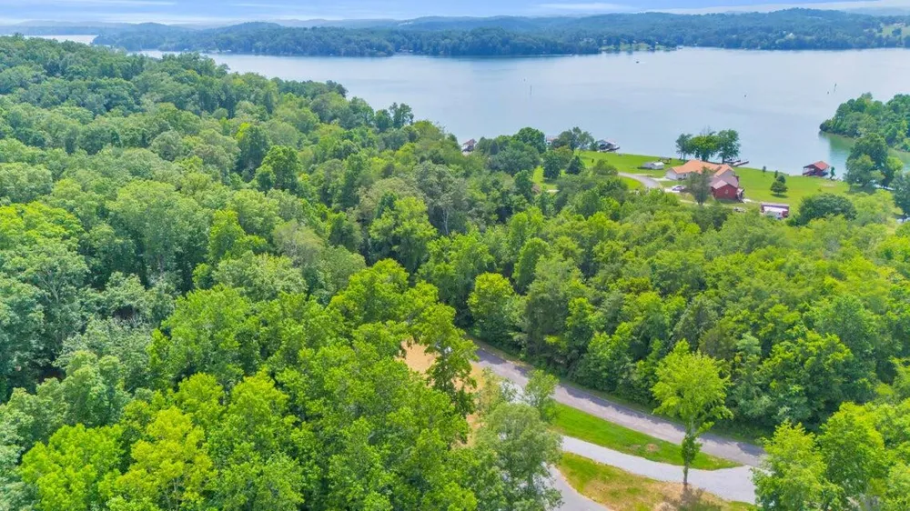 3132 Cherokee Circle Ten Mile, TN 37880