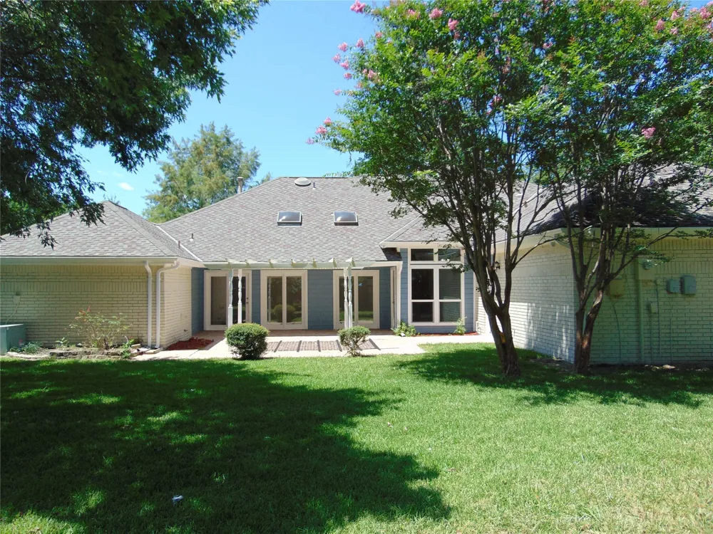 2503 Vanderbilt Court Rowlett, TX 75088