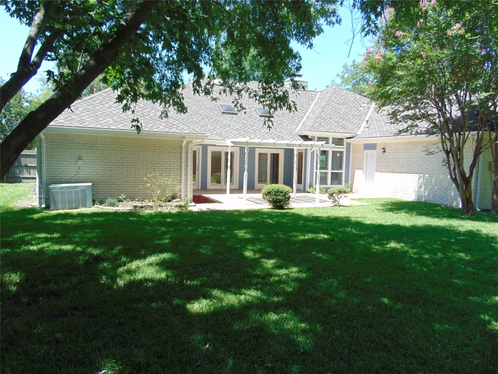 2503 Vanderbilt Court Rowlett, TX 75088