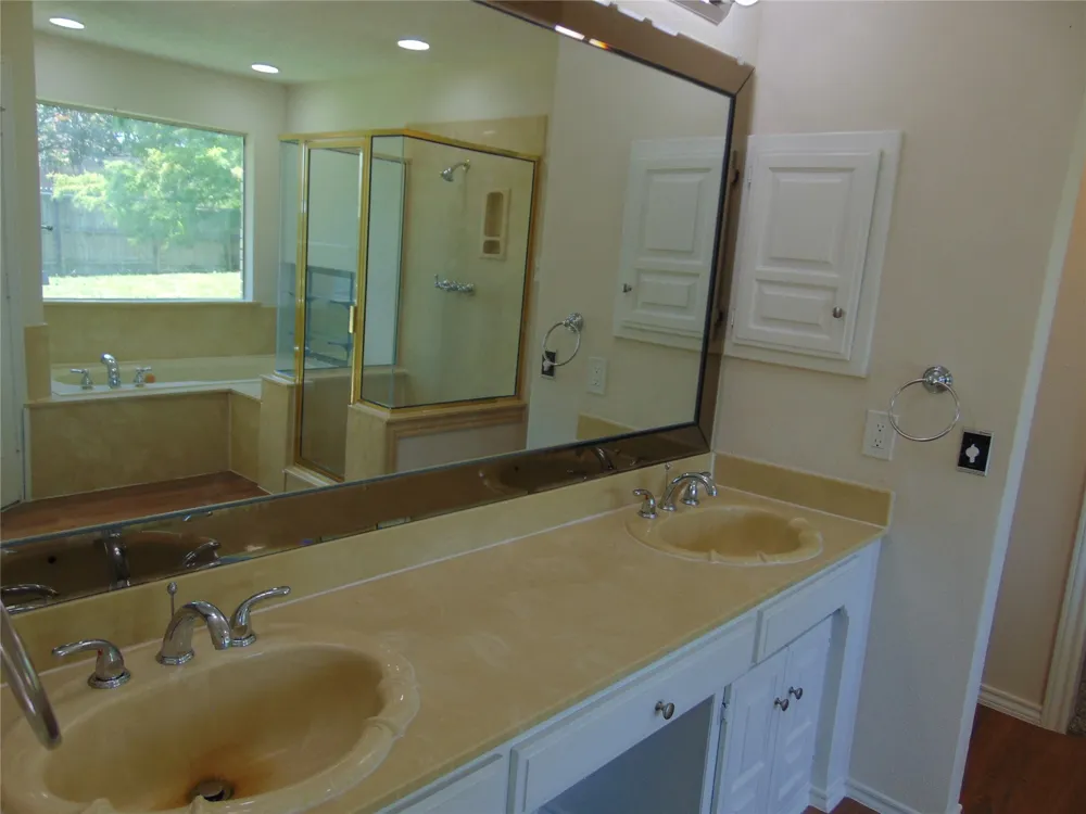 2503 Vanderbilt Court Rowlett, TX 75088