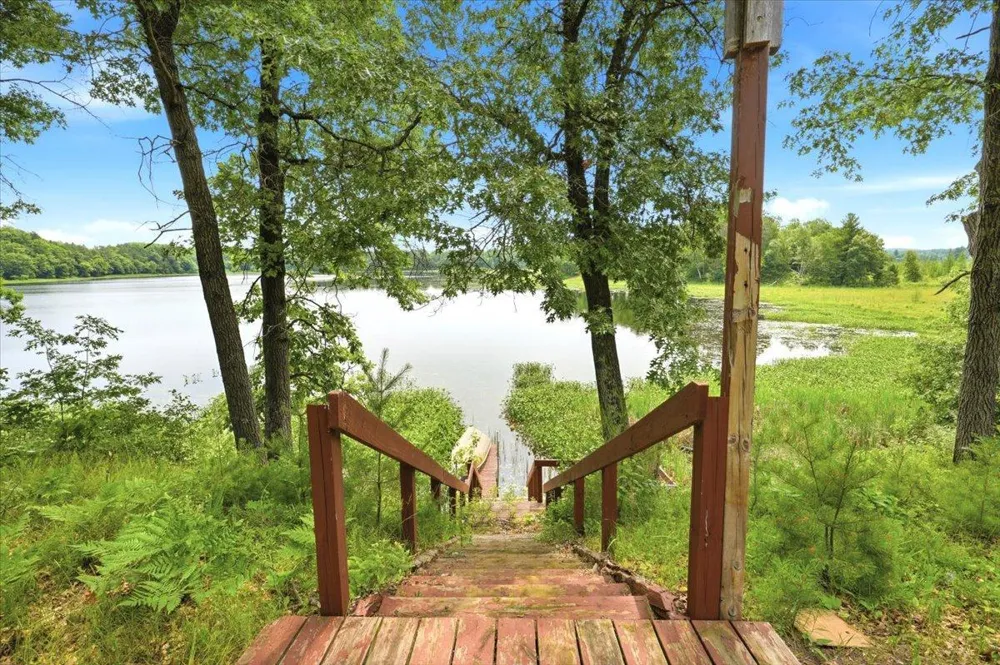 22498 Little Deer Road Siren, WI 54872