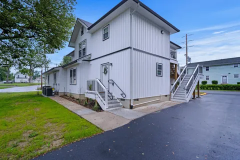 322 E CECIL AVENUE