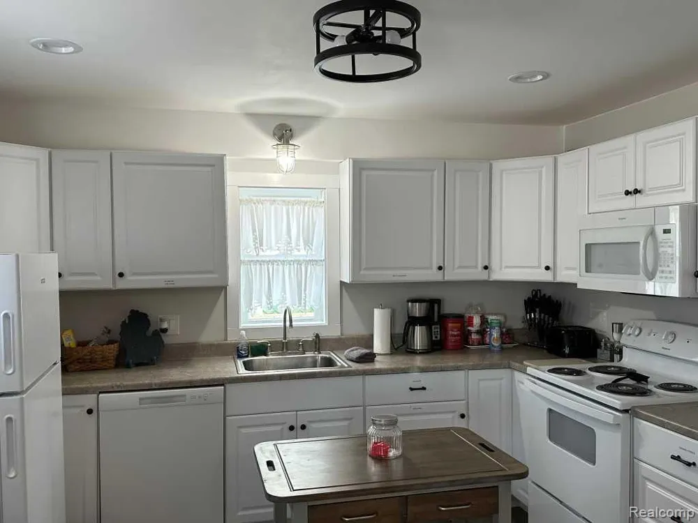 310 W Court Street Ludington City, MI 49431