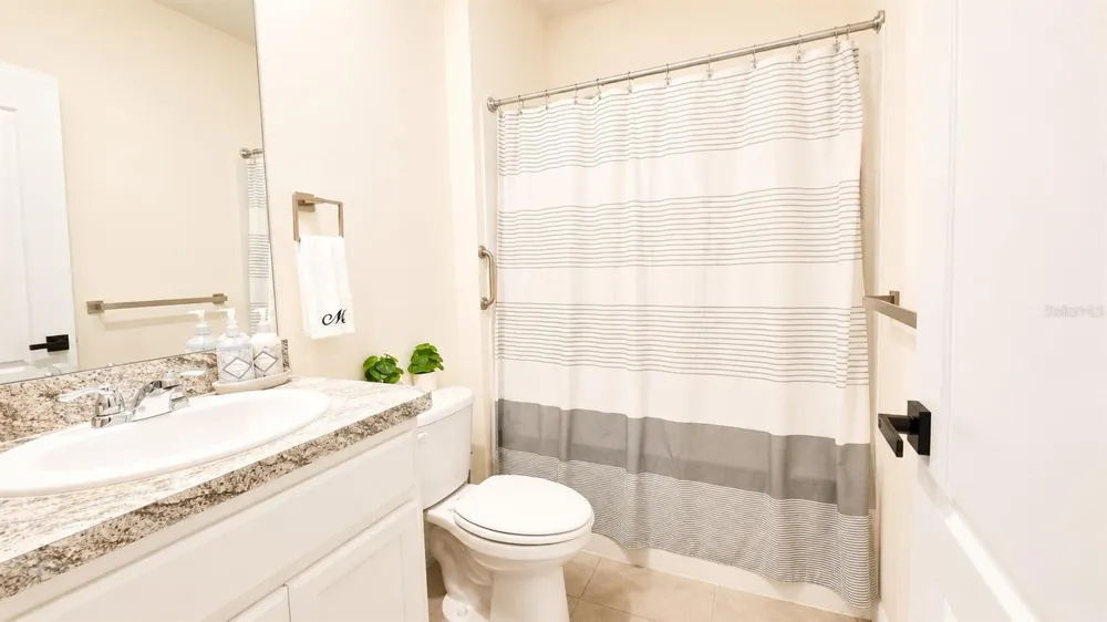127 AUBURN GROVE BOULEVARD Auburndale, FL 33823