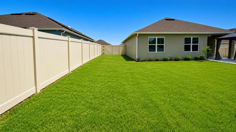 127 AUBURN GROVE BOULEVARD Auburndale, FL 33823