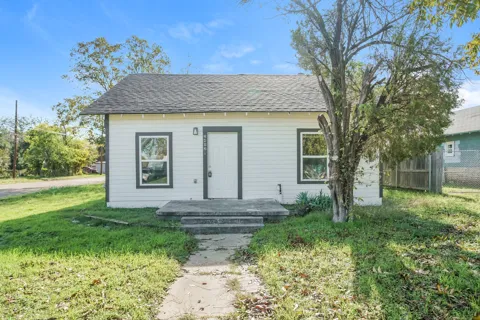2402 Summer Avenue