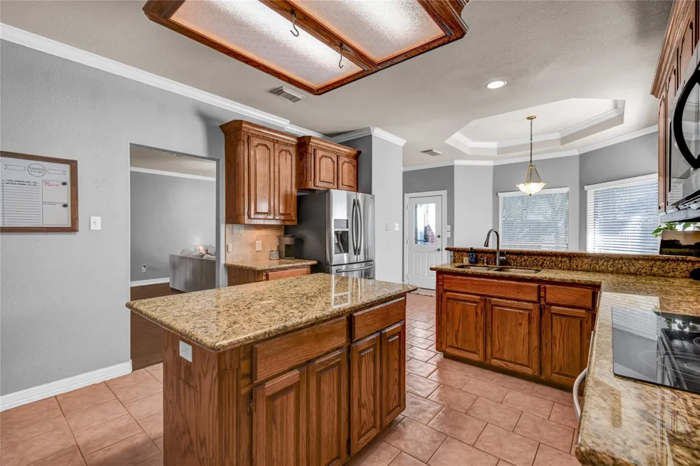 105 Thyme Trail Lake Jackson, TX 77566