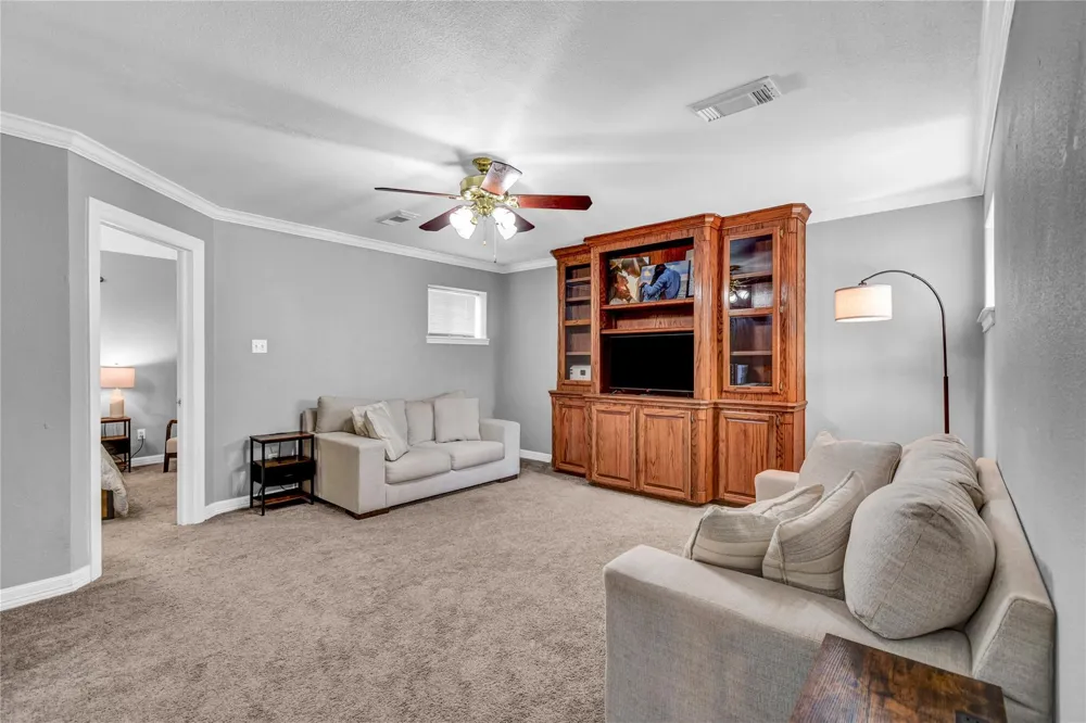 105 Thyme Trail Lake Jackson, TX 77566